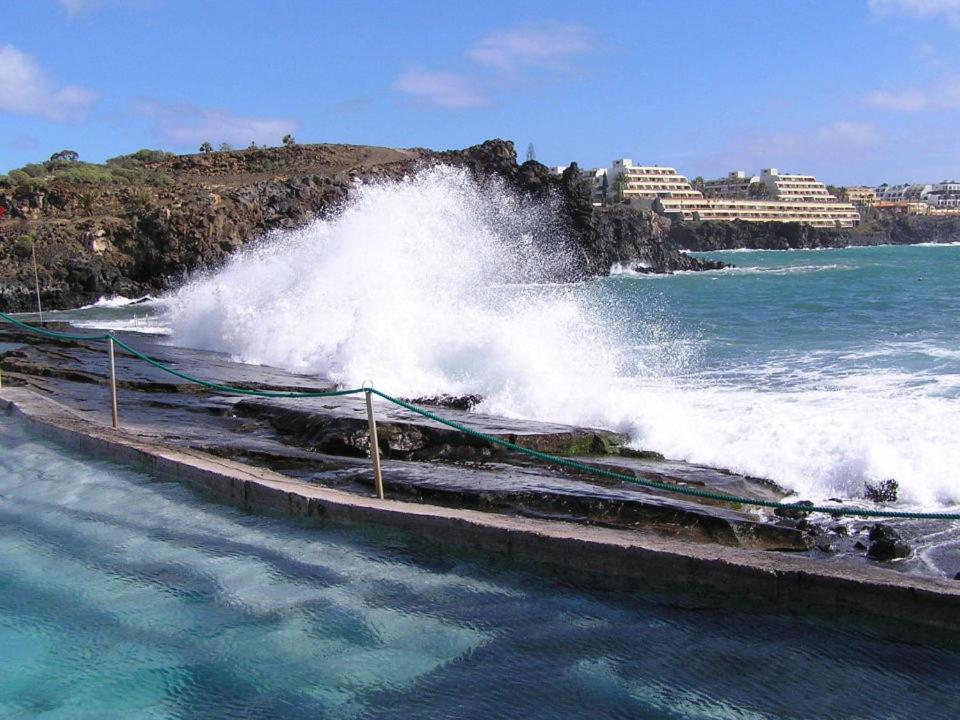 Beach-Front Tenerife Sth Sea And Pool View Costa del Silencio Eksteriør billede